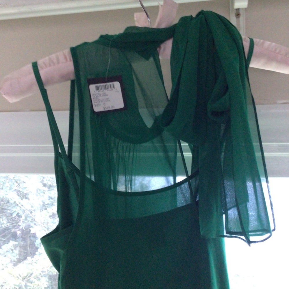 100% Silk Club Monaco Incredible Dress - Picture 3 of 14